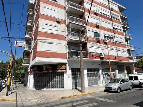 DEPARTAMENTO 2 AMB - 2° PISO - COCHERA CUBIERTA