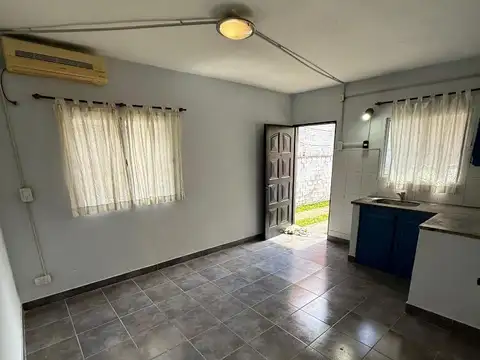 4 CASAS EN MISMO LOTE