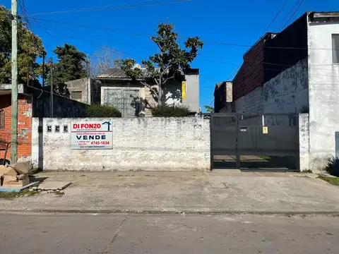 4 CASAS EN MISMO LOTE