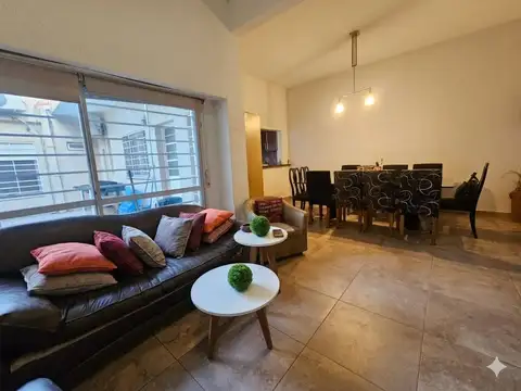 Depto Tipo Casa 4 ambientes con 1 baño