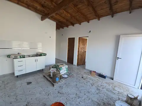 Casa 3 ambientes con 1 baño