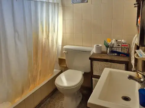 Casa en Alquiler con 1 cochera