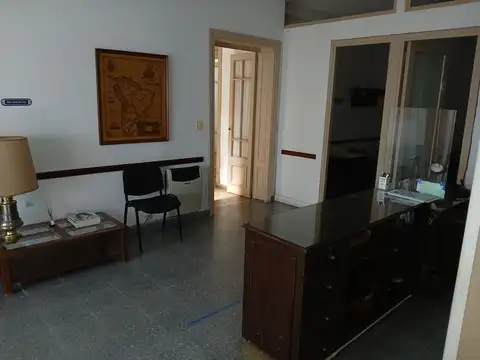 Oficina en Alquiler 50 años