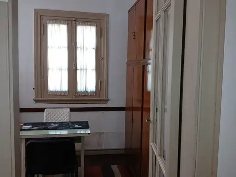 Consultorio Médico en Alquiler en Martinez, Hipólito Yrigoyen 100