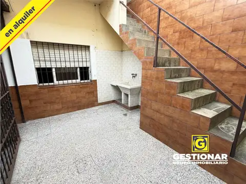 Depto Tipo Casa 2 ambientes con 1 baño