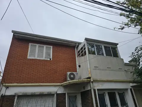 VENTA PH DE 4 AMBIENTES EN VILLA ADELINA