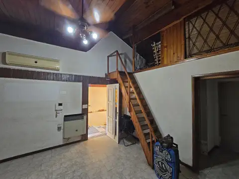 Depto Tipo Casa en Venta en Villa Adelina, USD 88.000
