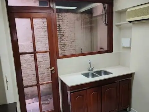 LOCAL EN ALQUILER - BALCARCE 369 - BARRIO NORTE