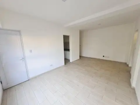 Departamento en Alquiler en Tapiales, $ 620.000