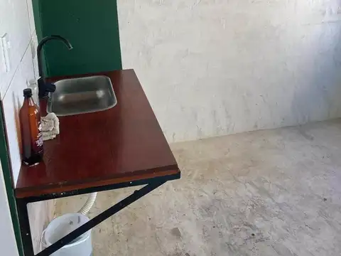 Casa en venta - 3 Dormitorios 1 Baño - Monoambiente - Dúplex - 240Mts2 - Dolores