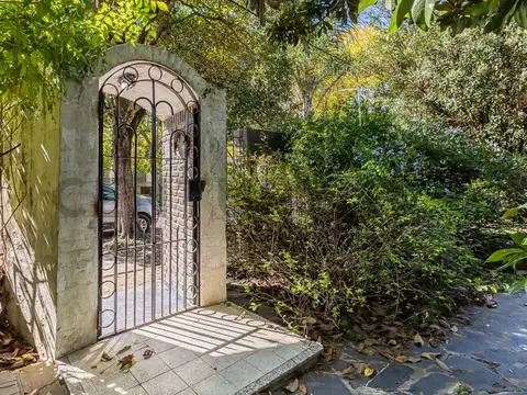 Casa a la venta en Los Hornos La Plata sobre lote de 1.500 m2