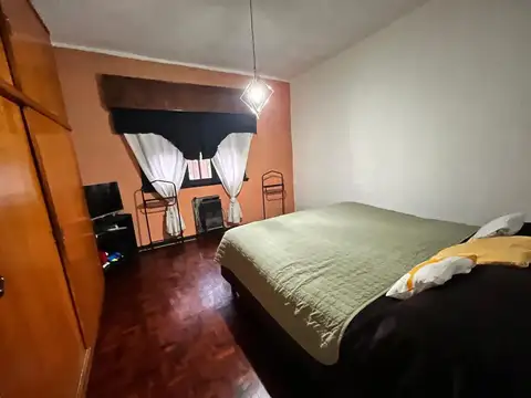 Venta Casa  4 amb 3 dormiorios,Villa Adelina con Patio