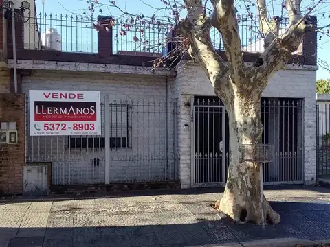 Venta Casa  4 amb 3 dormiorios,Villa Adelina con Patio