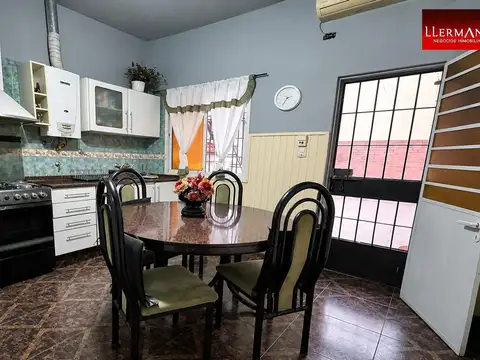 Casa 4 ambientes con 1 baño