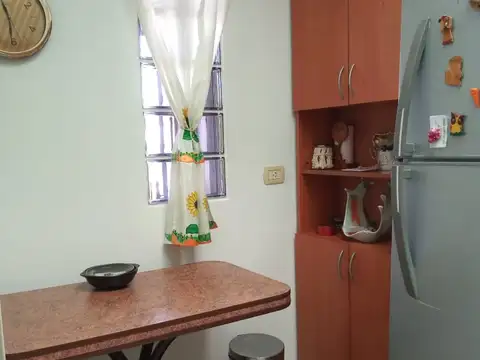Depto Tipo Casa 2 ambientes con 1 baño