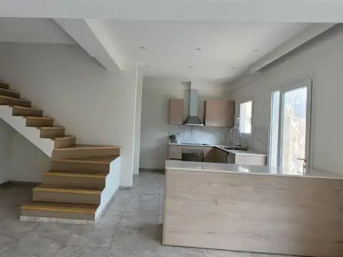 Casa en Alquiler al Norte