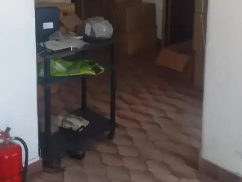 Oficina en Alquiler al Este