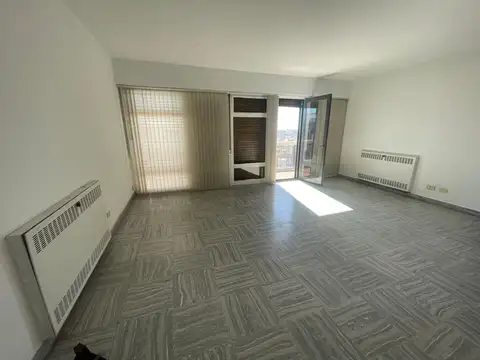Departamento Centrico 4 Dormitorios  EN ALQUILER