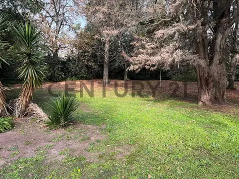 Terreno en venta. 447 entre Belgrano y 24, City Bell