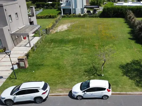 Barrio Islas, El Canton