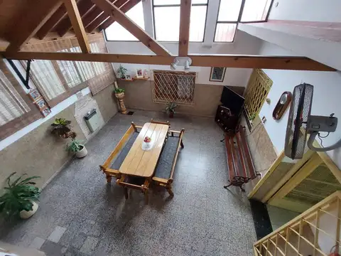 Depto Tipo Casa en Venta de 4 ambientes