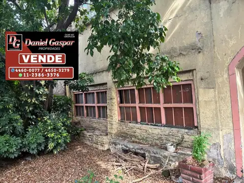 VENTA – CASA 6 AMBIENTES A REFACCIONAR – IDEAL INVERSION