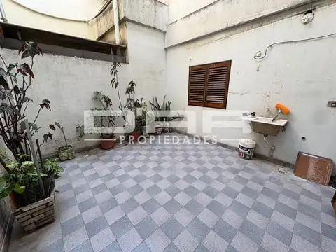 PH EN ALQUILER PLANTA BAJA CON PATIO - MANUEL ARTIGAS 6600