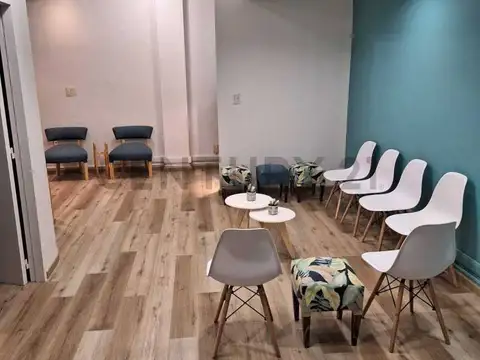 Oficina 5 ambientes con 1 baño