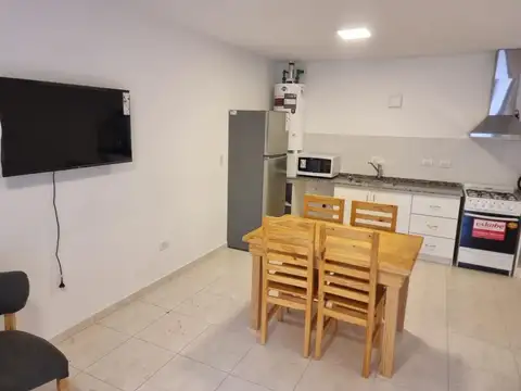 Depto Tipo Casa 6 ambientes con 2 baños