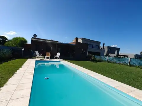 Casa en Alquiler de 3 dormitorios