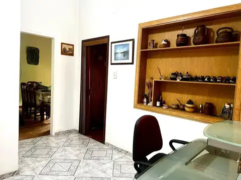 Casa 4 ambientes con 1 baño