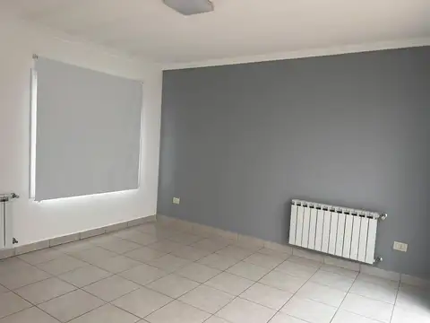 Depto Tipo Casa 3 ambientes con 2 baños