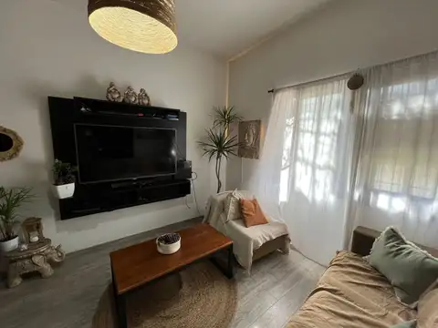 Depto Tipo Casa en Venta con 1 cocheras