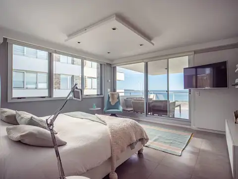 Departamento 4 ambientes con 5 baños