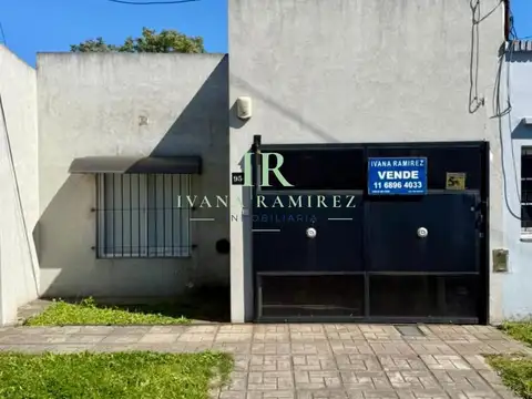 Se Vende Casa Lista Para Escriturar FINANCIA SALDO CHICO en Barrio El Mirador, Luján.