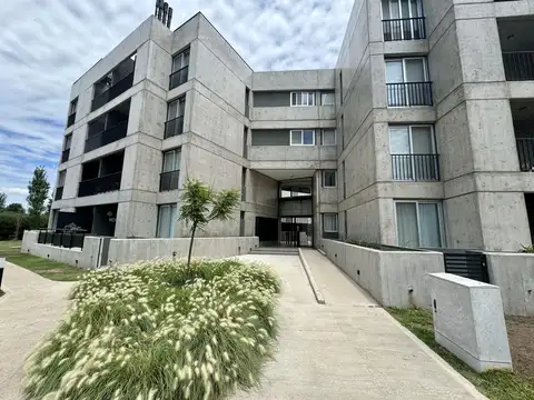 Venta Departamento  1 Dormitorio   Funes Condominio privado Ocho Sauces