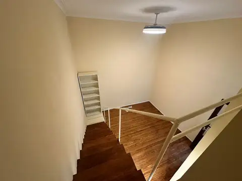 Depto Tipo Casa en Venta 49 años