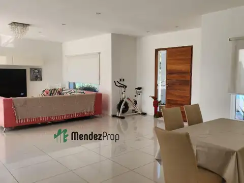 CASA EN ALQUILER