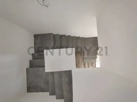 423 y 16 1400, Piso 0