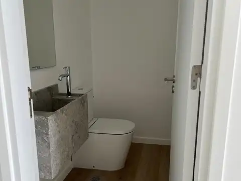 Departamento en Alquiler con 1 cochera