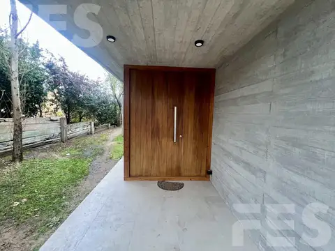 Casa en Venta en Valeria del Mar, USD 320.000