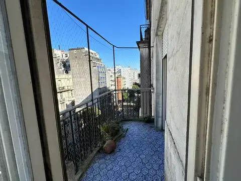 Avenida Belgrano e/ Santiago del Estero y San Jose
