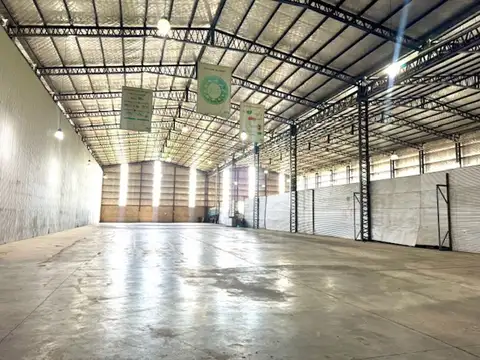 ALQUILER GALPON GRAL. RODRIGUEZ SOBRE COLECTORA R7