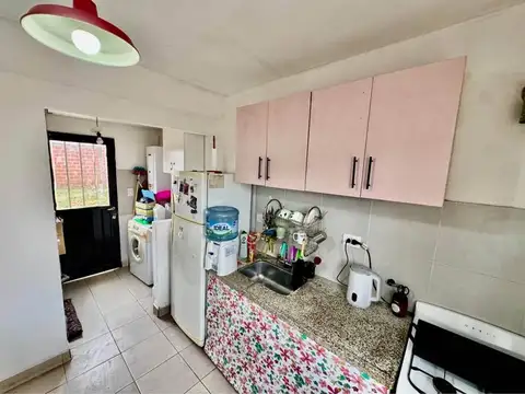 Casa 3 ambientes con 1 baño