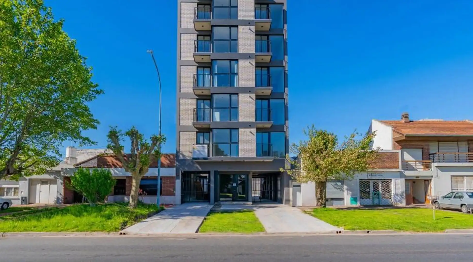 Departamento 2 amb, 49m² en construcción con cochera — Zona San Jose
