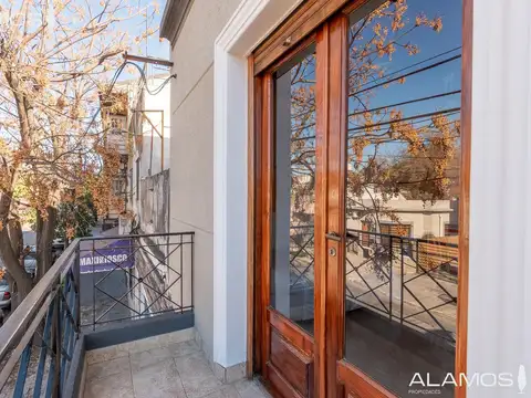 VENTA 3 o 4 AMBIENTES EN RAMOS MEJIA A NUEVO CON HERMOSA TERRAZA