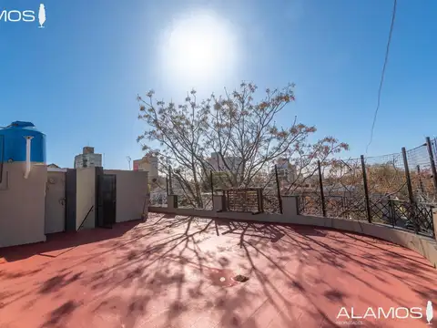 Depto Tipo Casa en Venta al Este