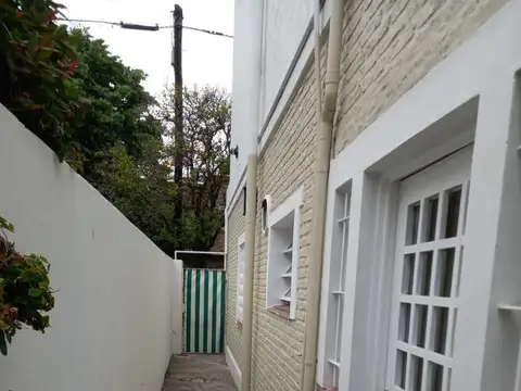 Depto Tipo Casa en Alquiler de 2 dormitorios