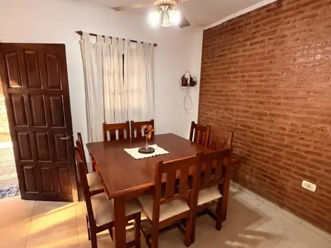 Casa en Venta con 4 cocheras