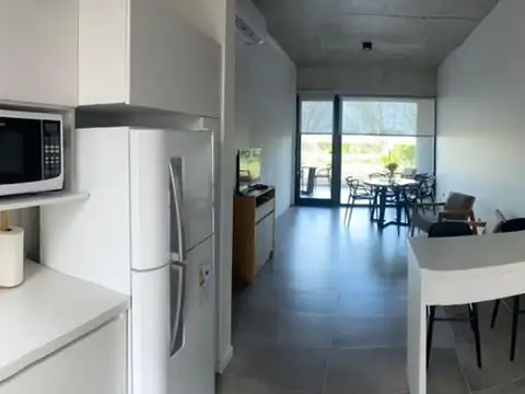 Dormie en barrio cerrado "La cañada Polo"